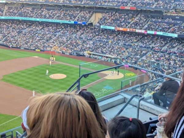 Petco Park, section: 322, row: 11, seat: 7