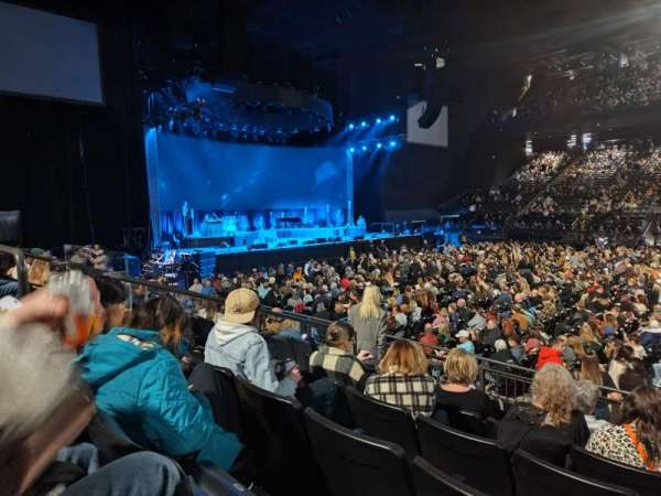 CFG Bank Arena, section: 122, row: G, seat: 12