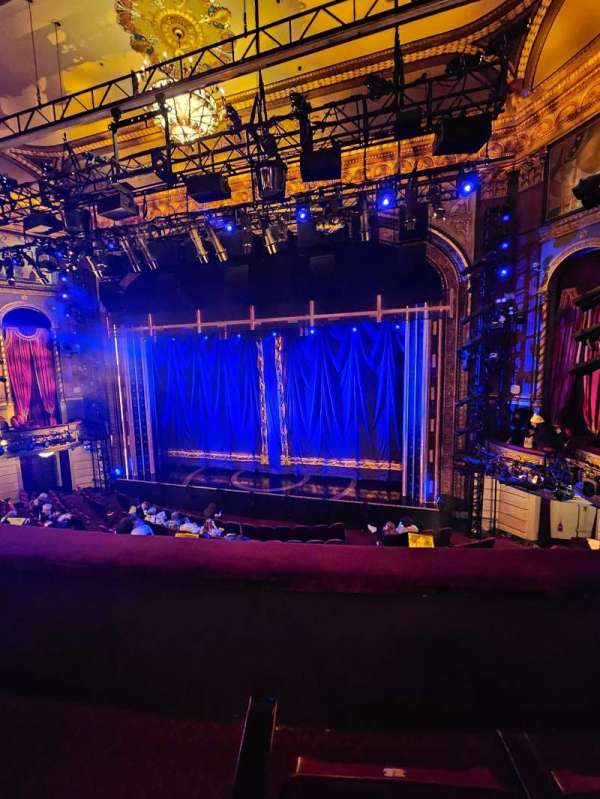 Lena Horne Theatre, section: Front Mezzanine R, row: B, seat: 2