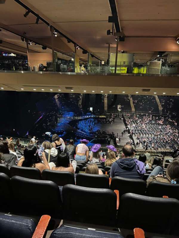 Madison Square Garden, section: 224, row: 23