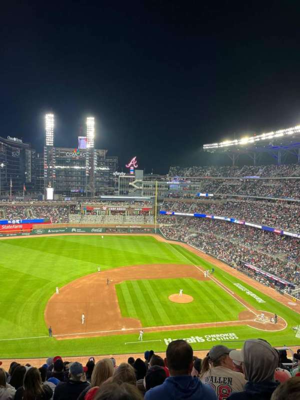 Truist Park, section: 333, row: 10, seat: 8