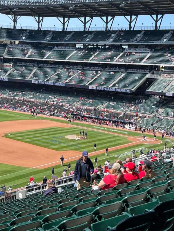 Truist park, section: 239, row: 16, seat: 20