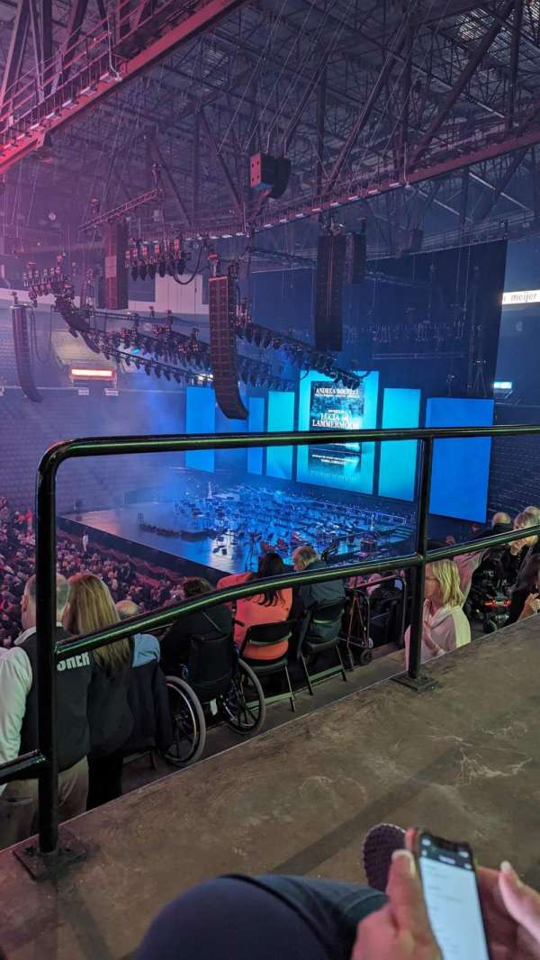 Heritage Bank Center, section: 210, row: B, seat: 15