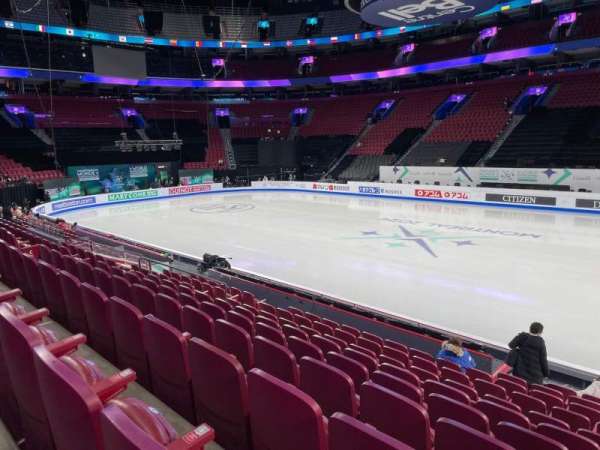 Centre Bell, section: 124, row: F, seat: 01