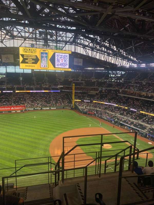 Globe Life Field, section: 305, row: 7, seat: 9