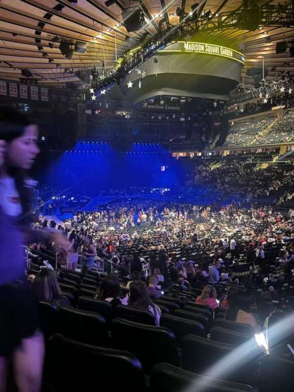Madison Square Garden, section: 120, row: 16, seat: 17