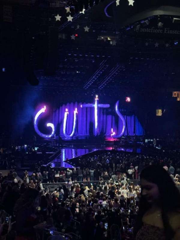 Madison Square Garden, section: 120, row: 16, seat: 17
