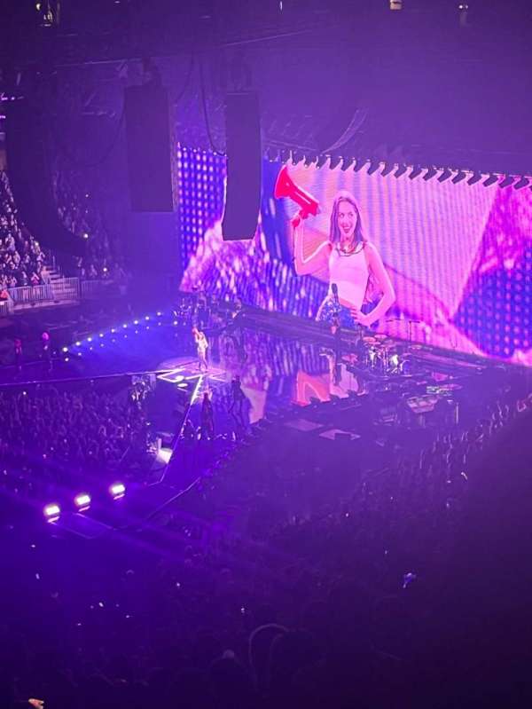 Madison Square Garden, section: 209, row: 13, seat: 19