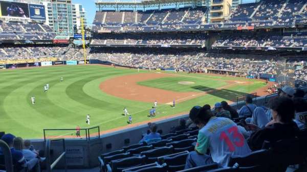 Petco Park, section: 218, row: 7, seat: 16