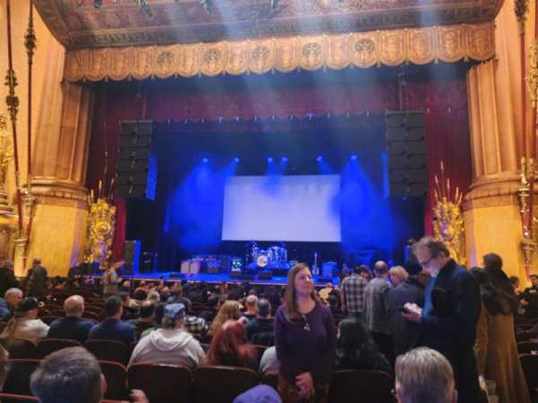 beacon theatre, section: Orchestra C, row: M, seat: 113
