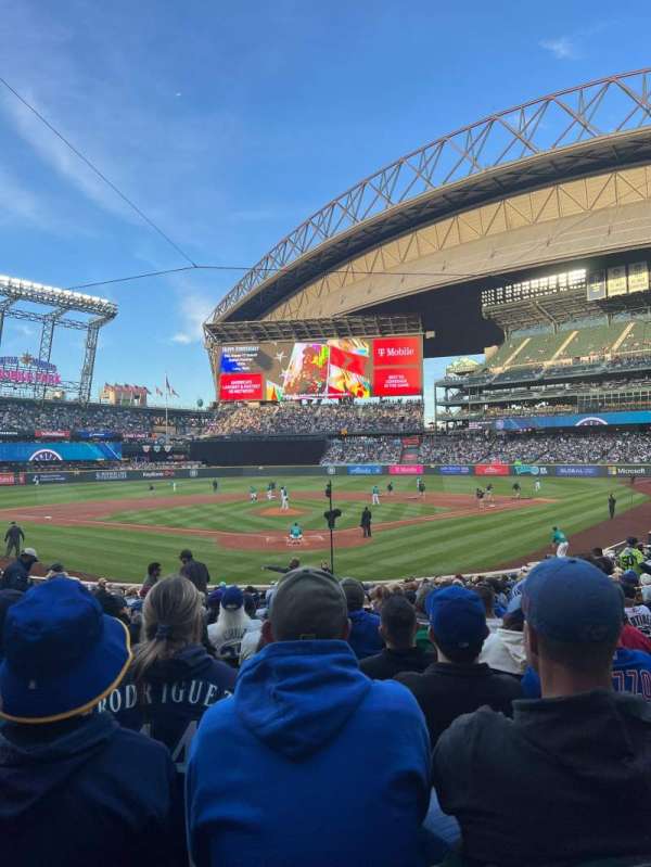 T-Mobile Park, section: 131, row: 23, seat: 4