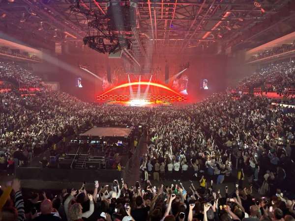 Utilita Arena Sheffield, section: 211, row: A, seat: 14