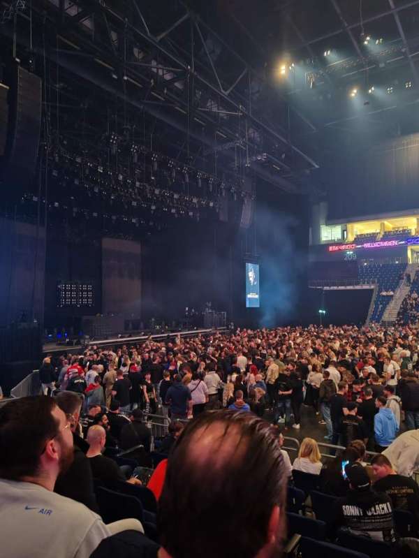 Uber Arena, section: 101, row: 8, seat: 8