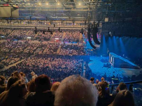 Utilita Arena Sheffield, section: 220, row: R, seat: 5