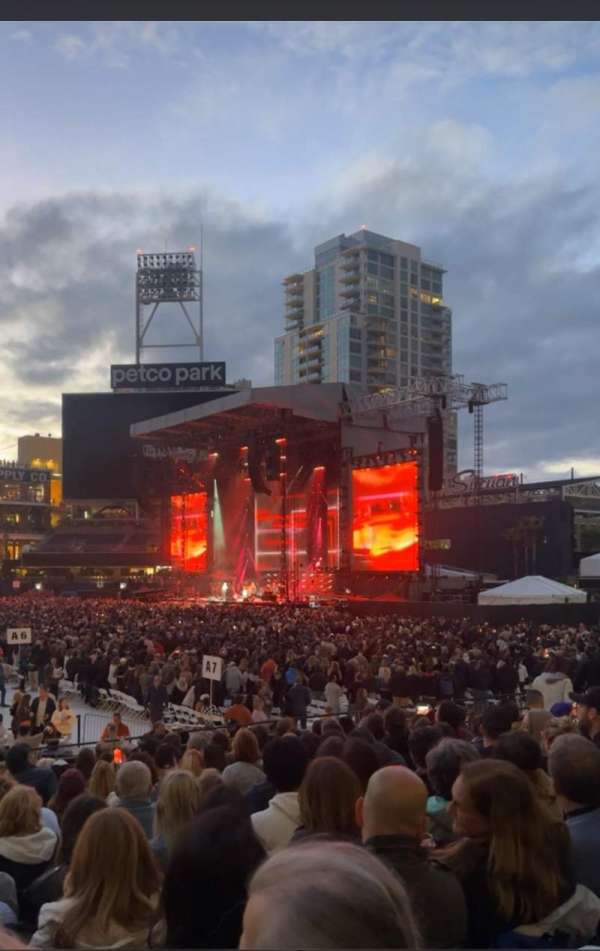 Petco Park, section: 121, row: 25, seat: 7
