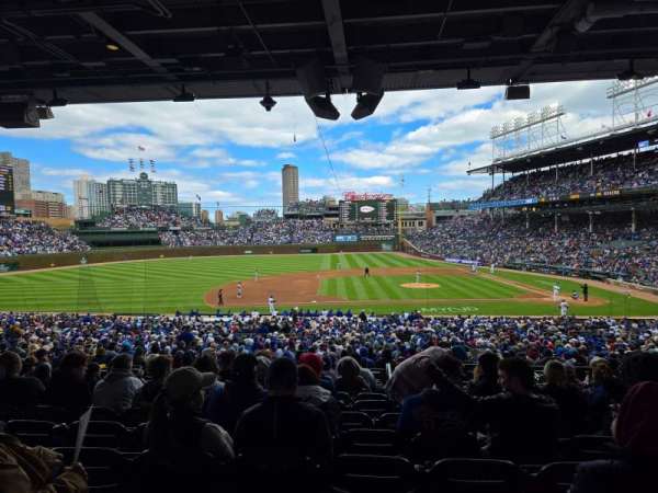 Wrigley Field, section: 212, row: 11, seat: 9