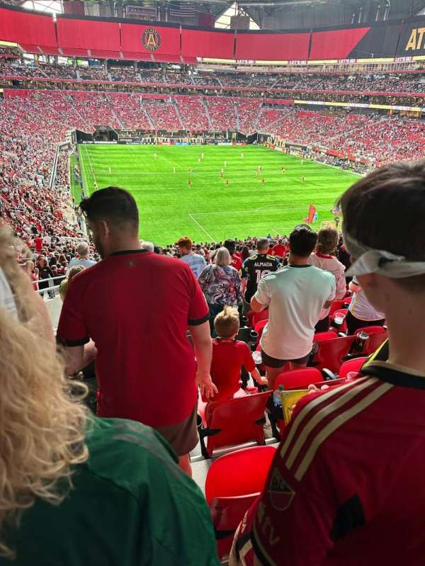 Mercedes-Benz Stadium, section: 103, row: 54, seat: 21