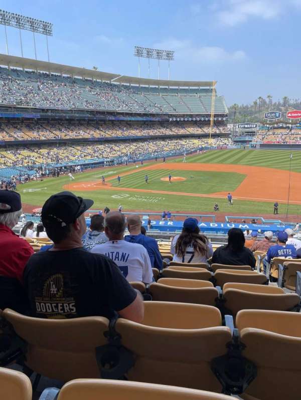 Dodger Stadium, section: 134LG, row: M, seat: 8