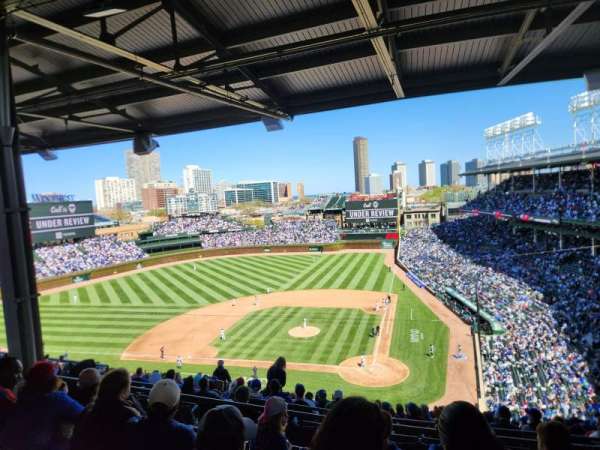 Wrigley Field, section: 414L, row: 5, seat: 10