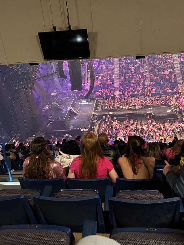 PeoplesBank Arena, section: 216, row: GG, seat: 11