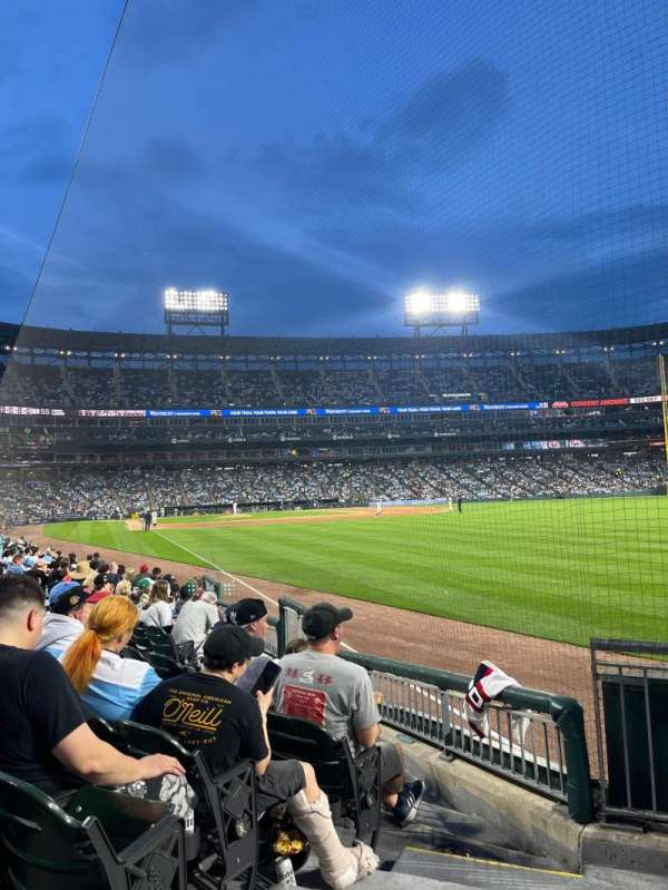 Rate Field, section: 109, row: 9, seat: 5