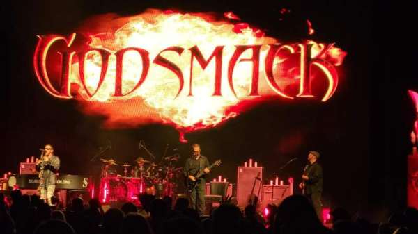 youtube theater, section: 104, row: B, seat: 8