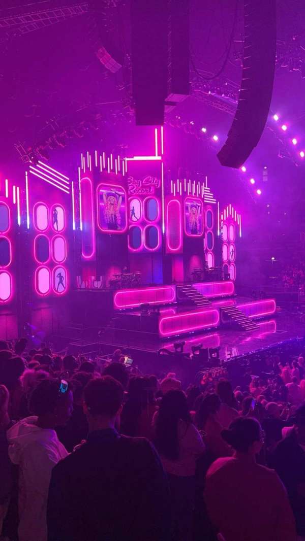 United Center, section: 112, row: 14, seat: 14