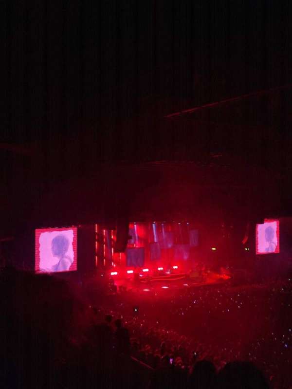 Unipol Arena, section: 2 anello ovest D, row: 9, seat: 23