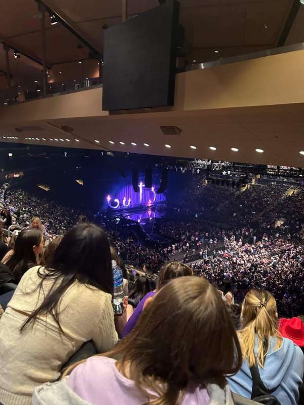 Madison Square Garden, section: 227, row: 16, seat: 9