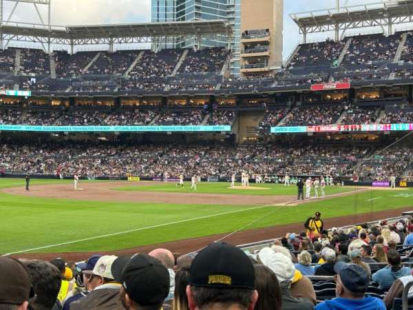 Petco Park, section: 122, row: 17, seat: 3-4