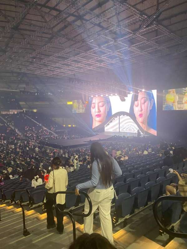 tacoma dome, section: 117, row: AA, seat: 1