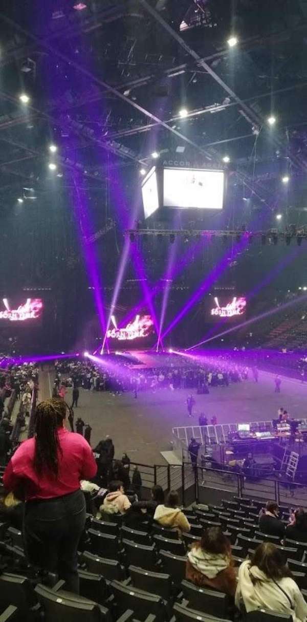 Accor Arena, section: GRADIN T, row: 09, seat: 18