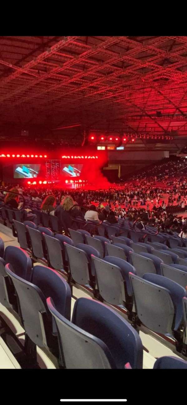 Tacoma Dome, section: 108, row: EE, seat: 8