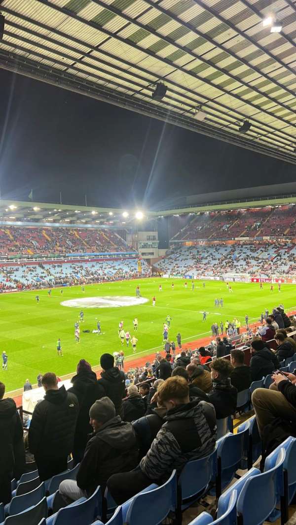 Villa Park, section: B7, row: 31, seat: 257