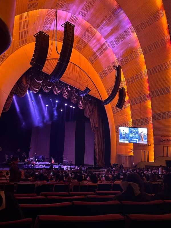 Radio City Music Hall, section: Orchestra 7, row: B, seat: 710