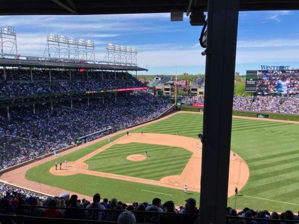 Wrigley Field, section: 425R, row: 4, seat: 21