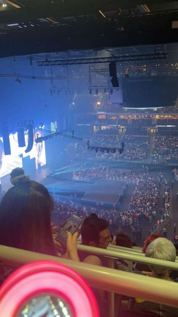 Uber Arena, section: 404, row: 12, seat: 10