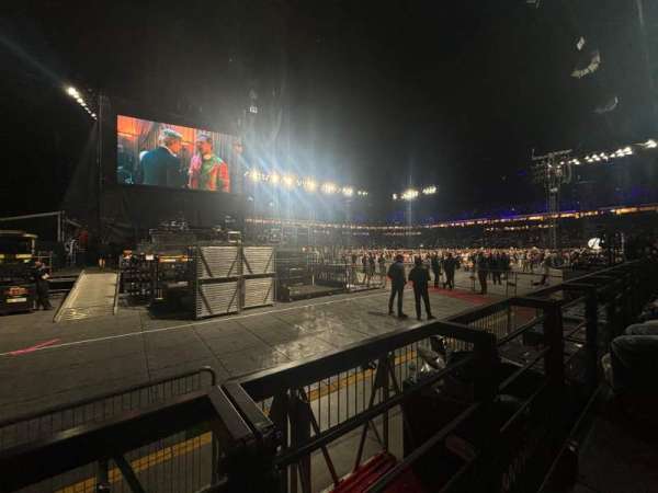 Paris La Défense Arena, section: 101, row: 5, seat: 19