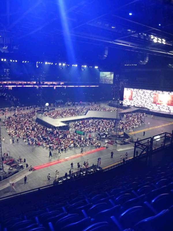 Paris La Defense Arena, section: 415, row: 50, seat: 40