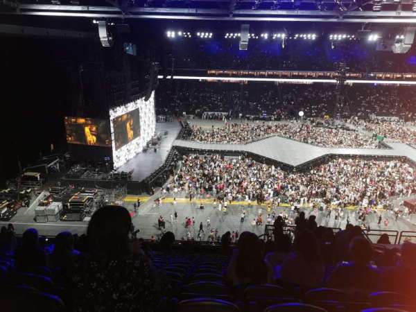 Paris La Défense Arena, section: 403, row: 58, seat: 7
