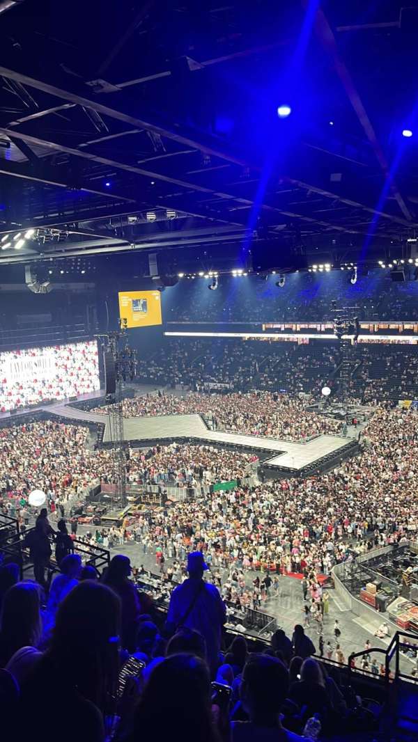 Paris La Défense Arena, section: 407, row: 56, seat: 13