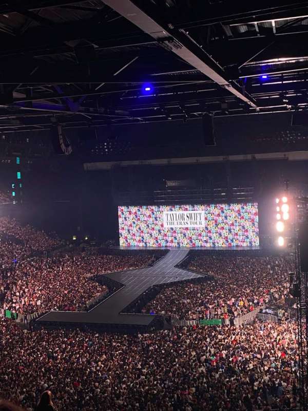 Paris La Défense Arena, section: 412, row: 53, seat: 36