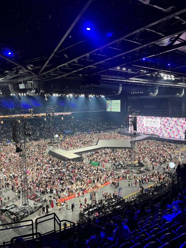 Paris La Défense Arena, section: 415, row: 53, seat: 30