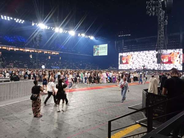 Paris La Défense Arena, section: 113, row: 5, seat: 20