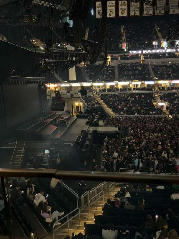 Gainbridge Fieldhouse, section: 118, row: 1, seat: 4