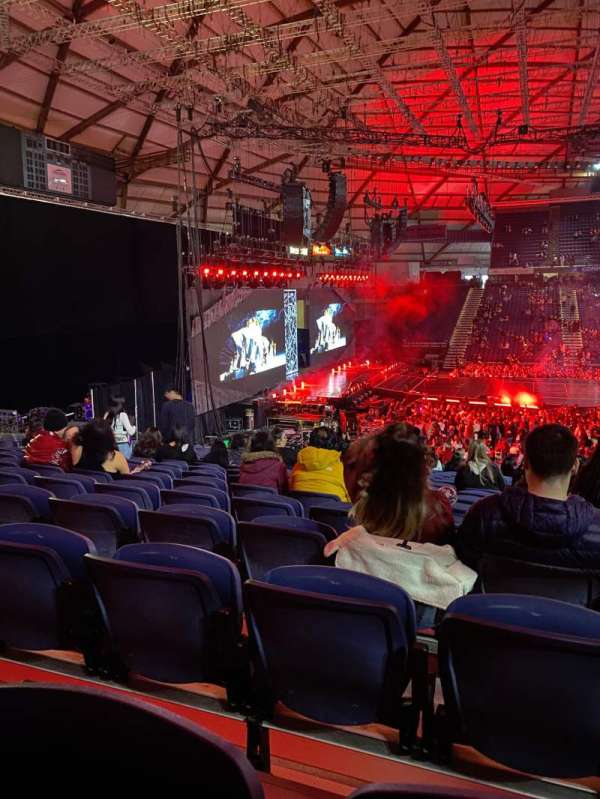 tacoma dome, section: 102, row: FF, seat: 4