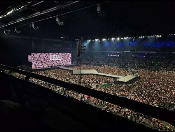 Paris La Défense Arena, section: 406, row: 41, seat: 20