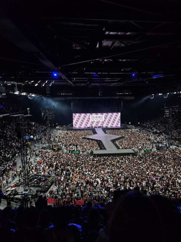Paris La Défense Arena, section: 410, row: 54, seat: 31