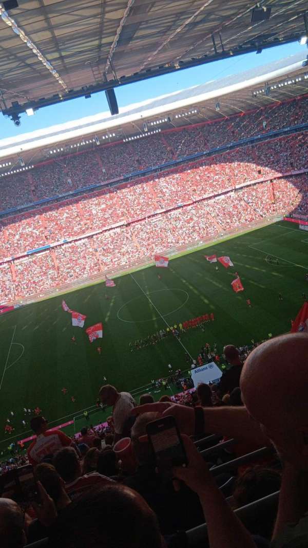Allianz Arena, section: 303, row: 18, seat: 8