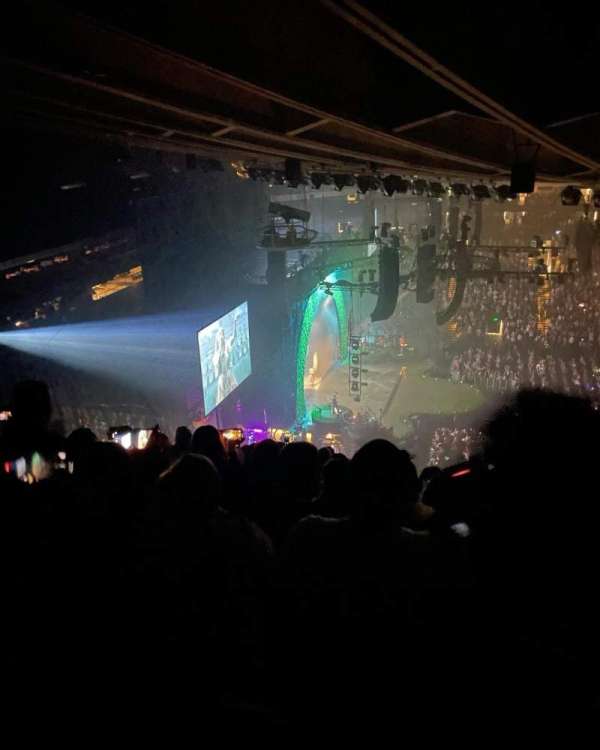Oakland Arena, section: 218, row: 14, seat: 8